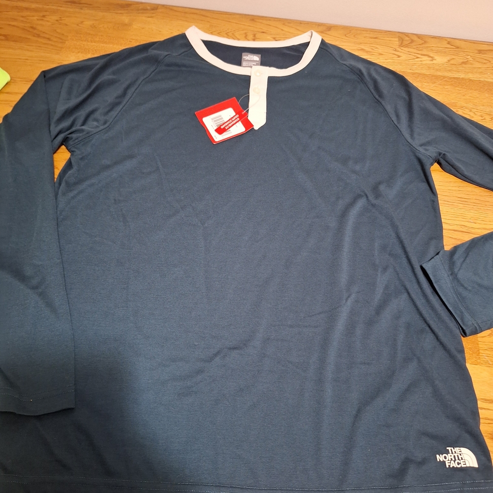 The North Face Men's Blue Long Sleeve Shirt